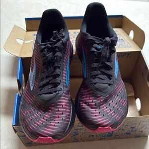 Brooks Hyperion Tempo running shoes